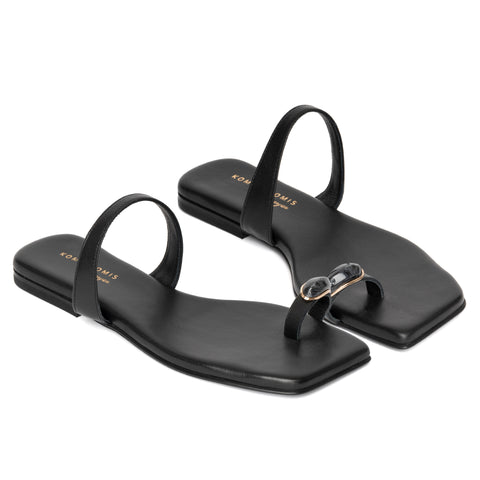 FLAT SANDALS