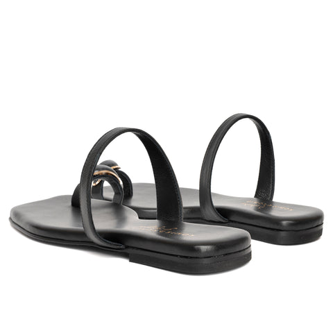 FLAT SANDALS
